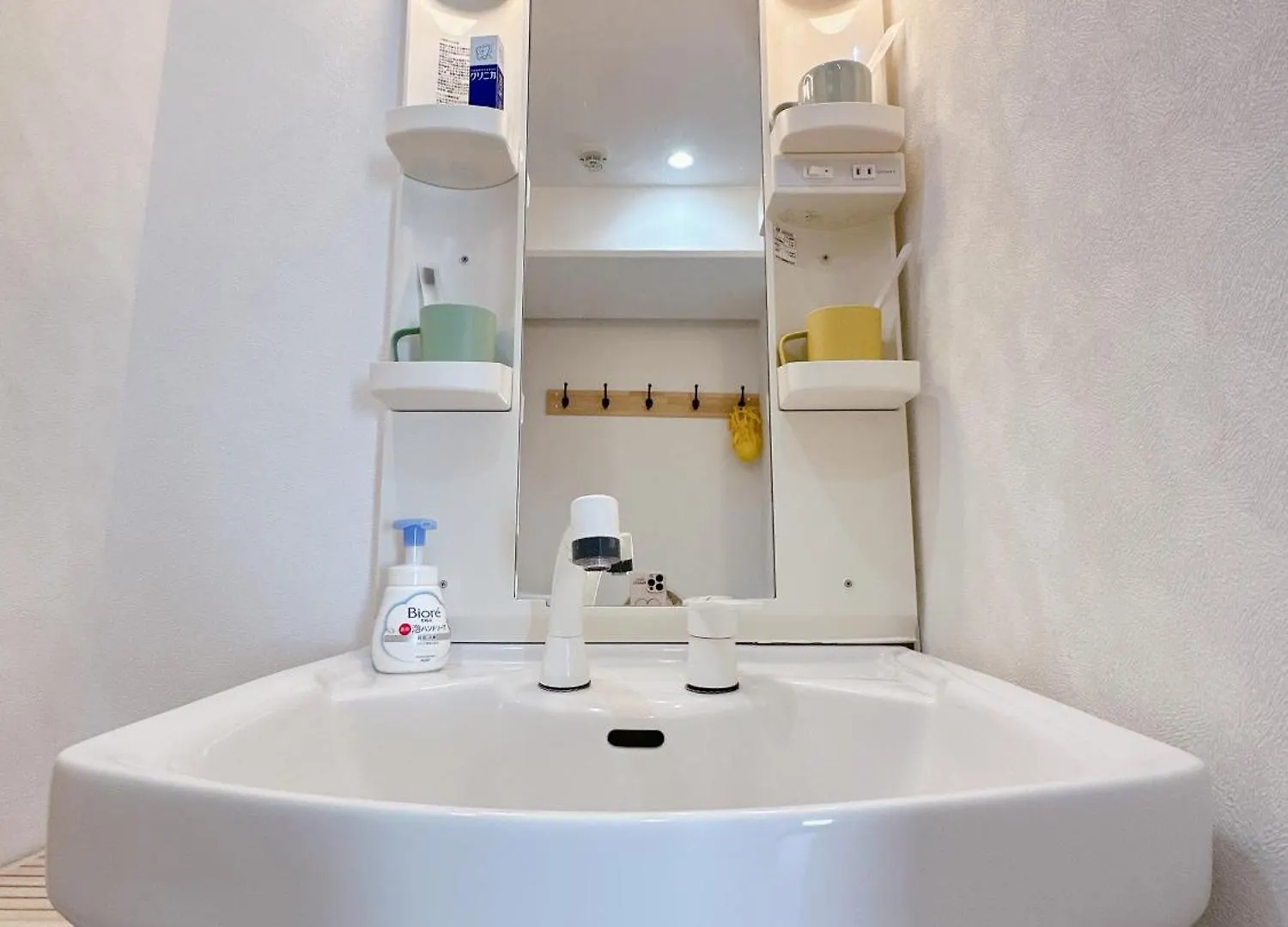 Apartment 三米-黒門市場-黑门市场-Kuromon-203タイプ Osaka